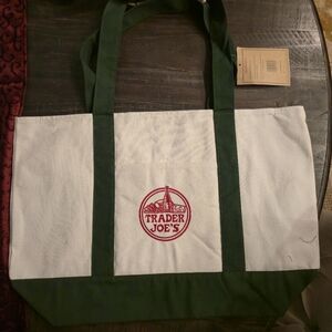 TRADER JOE'S 2025 New Holiday Green Large Canvas Tote Bag - New Release NWT